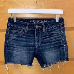 American Eagle Super Stretch medium Denim MIDI shorts sz 4